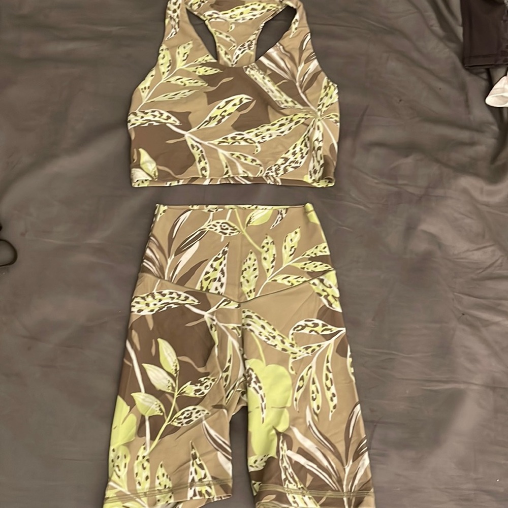 Aerie/offline sports bra and biker short set